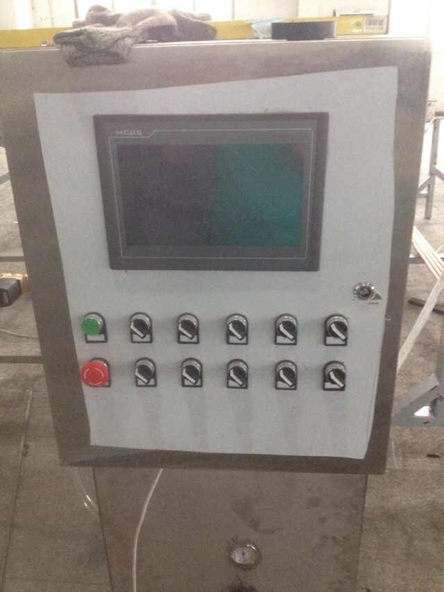 氣動鋼管水壓機(jī)2