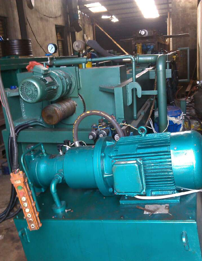 D426鋼管檢測(cè)水壓機(jī)2 D426鋼管檢測(cè)水壓機(jī)2